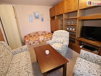 Krásný udržovaný byt 1+1 s lodžií v mezipatře v pátém patře panelové budovy v Aši - 11