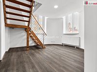 Prodej bytového domu s obchodními prostory v Karlových Varech - 10