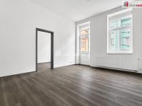 Prodej bytového domu s obchodními prostory v Karlových Varech - 12