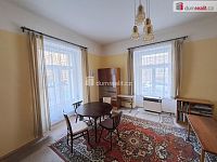 Prostorný byt 85 m2, cihlový historický dům, Praha 5 - Smíchov - 17