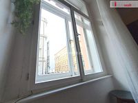 Prostorný byt 85 m2, cihlový historický dům, Praha 5 - Smíchov - 18