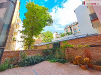 Prostorný byt 85 m2, cihlový historický dům, Praha 5 - Smíchov - 21