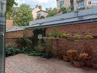 Prostorný byt 85 m2, cihlový historický dům, Praha 5 - Smíchov - 9