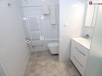 Krásný slunný byt 2+1/B/S v prvním patře cihlové novostavby v Úšovicích v Mariánských Lázních - 14