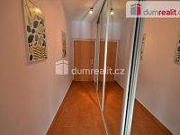 Pronájem bytu 1+kk 52 m2 zařízený balkon sklep Na Hřebenkách Praha 5 - 10