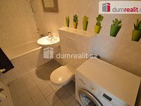 Pronájem bytu 1+kk 52 m2 zařízený balkon sklep Na Hřebenkách Praha 5 - 12