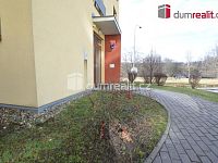 Pronájem bytu 1+kk 52 m2 zařízený balkon sklep Na Hřebenkách Praha 5 - 13