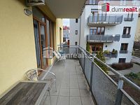 Pronájem bytu 1+kk 52 m2 zařízený balkon sklep Na Hřebenkách Praha 5 - 16