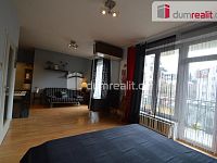 Pronájem bytu 1+kk 52 m2 zařízený balkon sklep Na Hřebenkách Praha 5 - 7