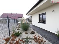 Dokončený zkolaudovaný rodinný dům 5+kk s terasou a zahradou v Chebu - 26