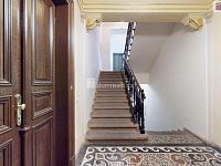 Výjimečný mezonet 5+kk s terasou a výhledem na Prahu - Ulice Americká, Praha 2 – Vinohrady - 22