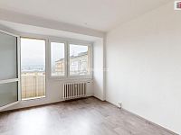 Pronájem, byt 1+kk, 25m2, Opava, ul. Holasická - 2