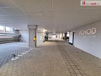 pronájem garážového stání P9 Vysočany Pod Harfou