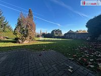 Pronájem prostorného 3+1 v centru Kutné Hory, k dispozici velká zahrada - 9