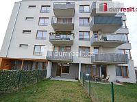 Pronájem 1kk 35m2+60m2 předzahrádka P9 Hloubětín Modrého - 8