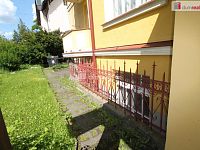 Pěkný prostorný byt 2+1 v přízemí cihlového domu se samostatným vchodem ze zahrady - 23