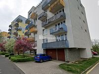 Krásný světlý byt 2+kk/2B/S ve druhé patře s výtahem v novostavbě domu v Karlových Varech - 2