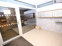 Krásný světlý byt 2+kk/2B/S ve druhé patře s výtahem v novostavbě domu v Karlových Varech - 21