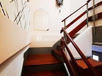 Prodej řadového domu, Maškova, Liberec - schodiště do 2. NP