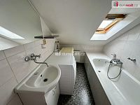 byt 2+1 v ul Kollárova, Ostrov - 5