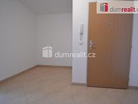 Pronájem 1kk 39m2 P4 Modřany Vorařská novostavba  nezařízeno - 7