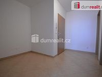 Pronájem 1kk 39m2 P4 Modřany Vorařská novostavba  nezařízeno - 8