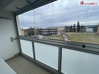 exkluzivní pronájem velkého, světlého bytu 3+1 v OV, Mníšek pod Brdy - Jana Štastného - 11