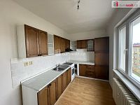 exkluzivní pronájem velkého, světlého bytu 3+1 v OV, Mníšek pod Brdy - Jana Štastného - 4