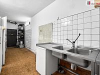 Bytový dům s restaurací, Dlouhá, Stará Role, Karlovy Vary - 15