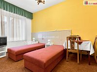 Bytový dům s restaurací, Dlouhá, Stará Role, Karlovy Vary - 2