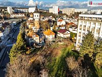 Prodej stavebního pozemku plochy 909m2 pro výstavbu dvojdomu užitné plochy 333,5m2 s krásným výhledem na Prahu, Davídkova ulice - 8