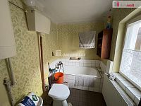 exkluzivní prodej částečně zrekonstruované usedlosti v obci Štěkeň - 10