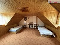 exkluzivní prodej částečně zrekonstruované usedlosti v obci Štěkeň - 15