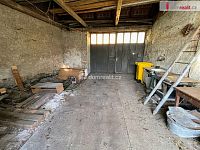 Prodej rodinného domu 3+1 v obci Vážany u Uherského Hradiště  - 12