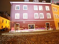 Krásný moderní byt 3+1 v centru Chebu s geniem loci v ulici Hradební - 23