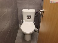 Pronájem administrativní budovy se sklady Olomouc - 12