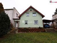 Krásný rodinný dům 5+kk ve vilové zástavbě se zahradou, parkovacím přístřeškem v Chebu - 30