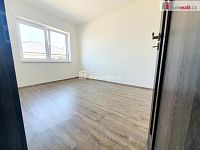 Pronájem rodinného domu, 4+kk 127 m2, s pozemkem 465 m2, Malý Újezd - Vavřineč - 14