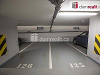 Pronájem bytu 4+kk 94 m2 Praha 4 Háje rezidenční komplex Milíčovský Háj, balkon, 2x WC, 2x garáž, sklep - 26