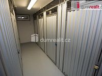 Pronájem bytu 4+kk 94 m2 Praha 4 Háje rezidenční komplex Milíčovský Háj, balkon, 2x WC, 2x garáž, sklep - 27