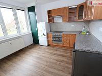 Krásný slunný byt 1+1 po kompletní rekonstrukci v panelovém domě v Chebu