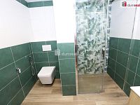 Krásný slunný byt 1+1 po kompletní rekonstrukci v panelovém domě v Chebu - 6