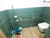 Krásný slunný byt 1+1 po kompletní rekonstrukci v panelovém domě v Chebu - 9