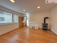 Pronájem bytu 2+1 v rodinném domě V Křešicích  - 4