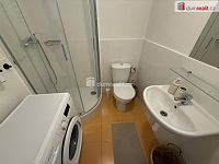 Pronájem bytu 1+kk 42 m2 P5 Smíchov po rekonstrukci loft cihla - 11