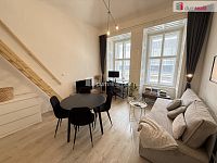 Pronájem bytu 1+kk 42 m2 P5 Smíchov po rekonstrukci loft cihla - 8