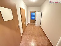 Pronájem bytu 2+kk 71 m2 předzahrádka parkovací stání - 8