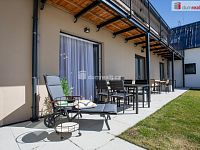 K prodeji, apartmán/byt 1+kk s terasou, v osobním vlastnictví, Kovářov-Frymburk, u vodní nádrže Lipno