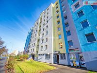 K prodeji, komerční prostor (50,1 m2) v přízemí bytového domu u Cinestaru na sídl. Máj, České Budějovice, ul. J. Bendy č.p. 34 - 14