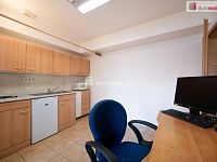 K prodeji, komerční prostor (50,1 m2) v přízemí bytového domu u Cinestaru na sídl. Máj, České Budějovice, ul. J. Bendy č.p. 34 - 8